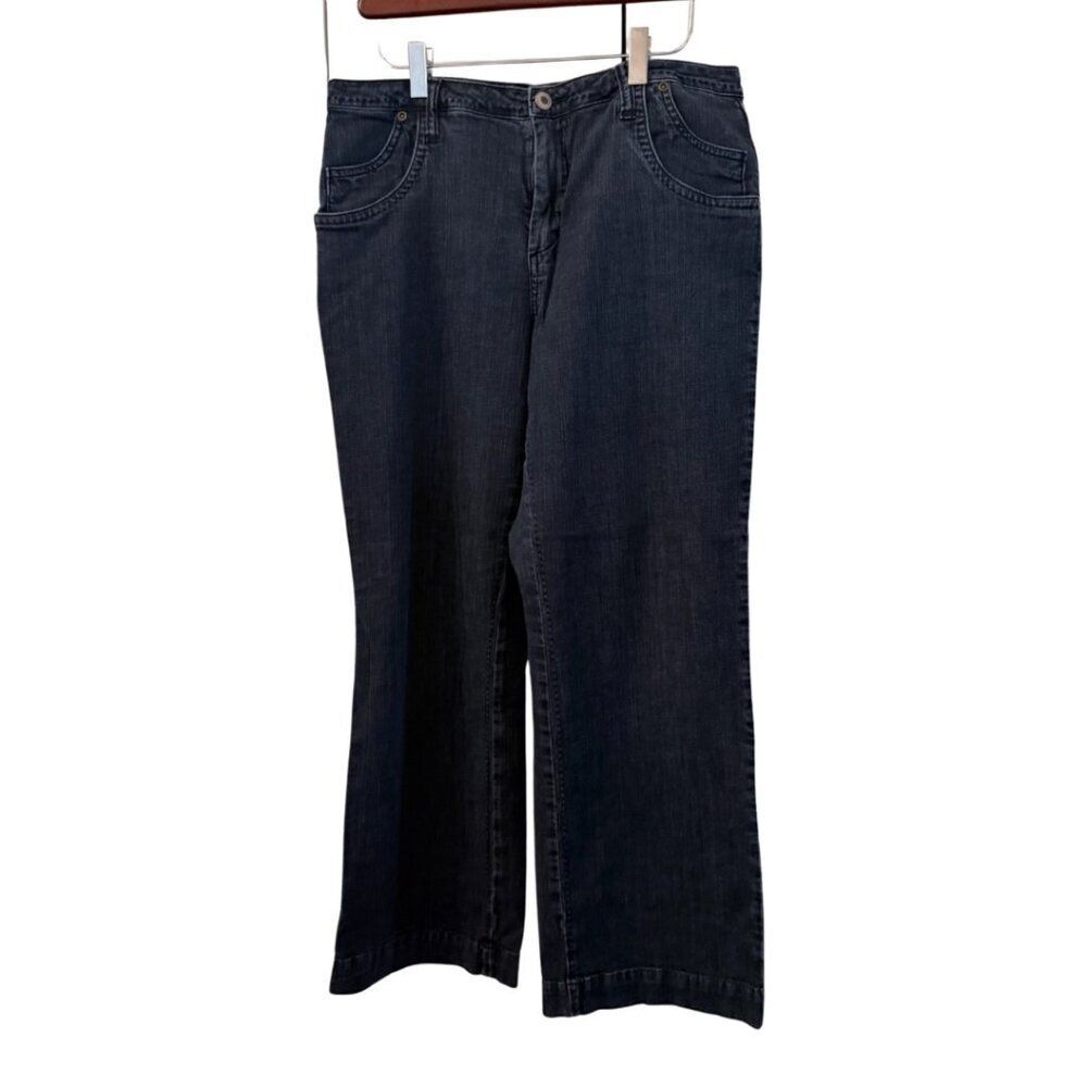 Coldwater Creek - Classic Embroidered Pocket - Straight Leg Jeans